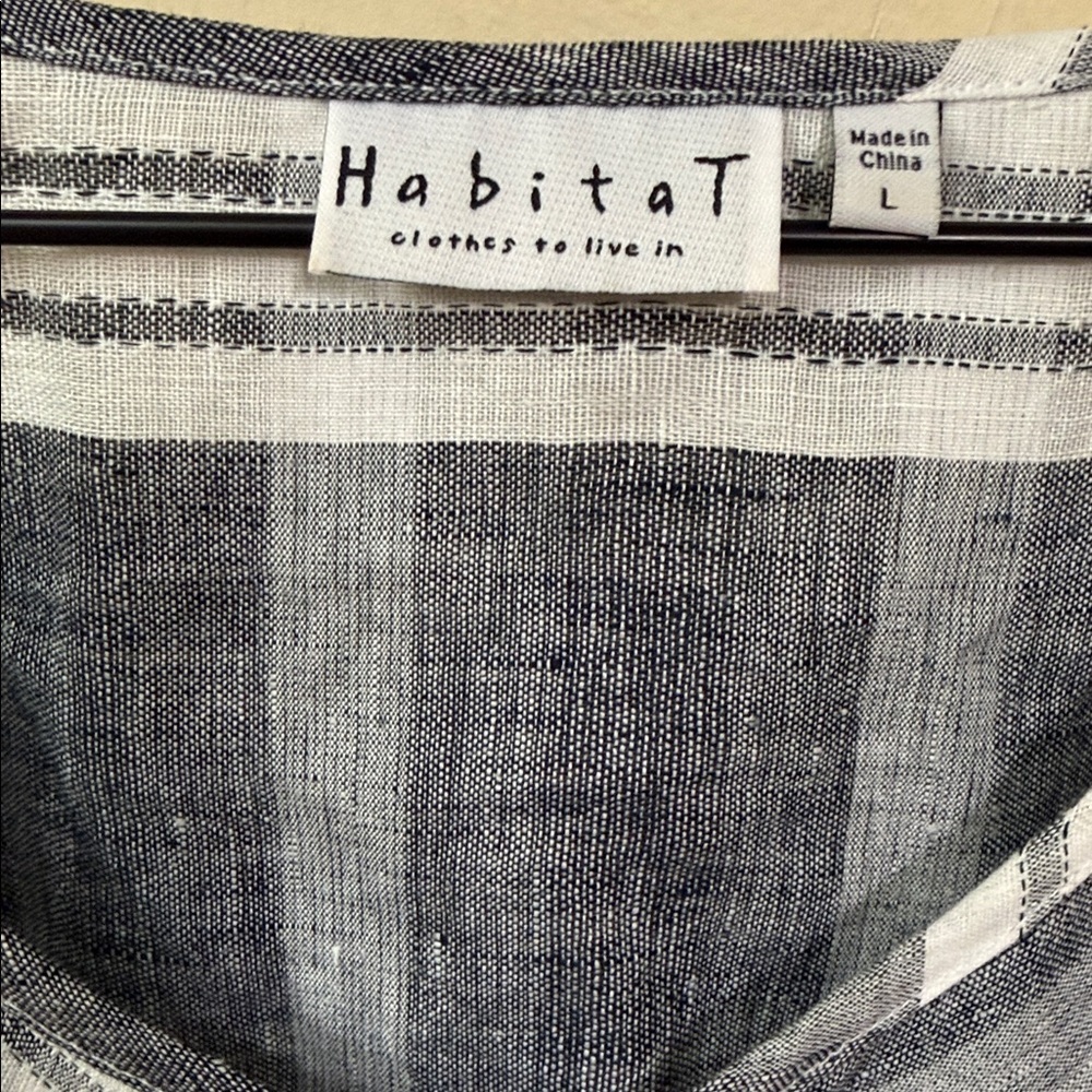 Habitat Clothes Artsy V-Button Linen Tunic - Picture 3 of 5